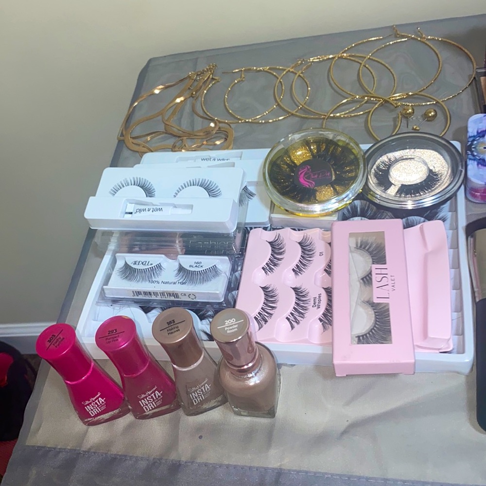 43 pair Lashes, earrings, necklace bundle